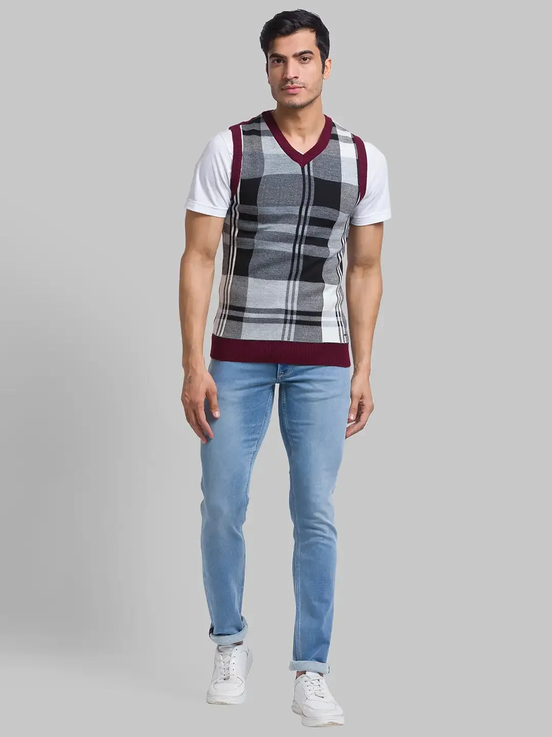 Men Maroon Yarn Dyed Acrylic Blend Sleeveless Sweaters